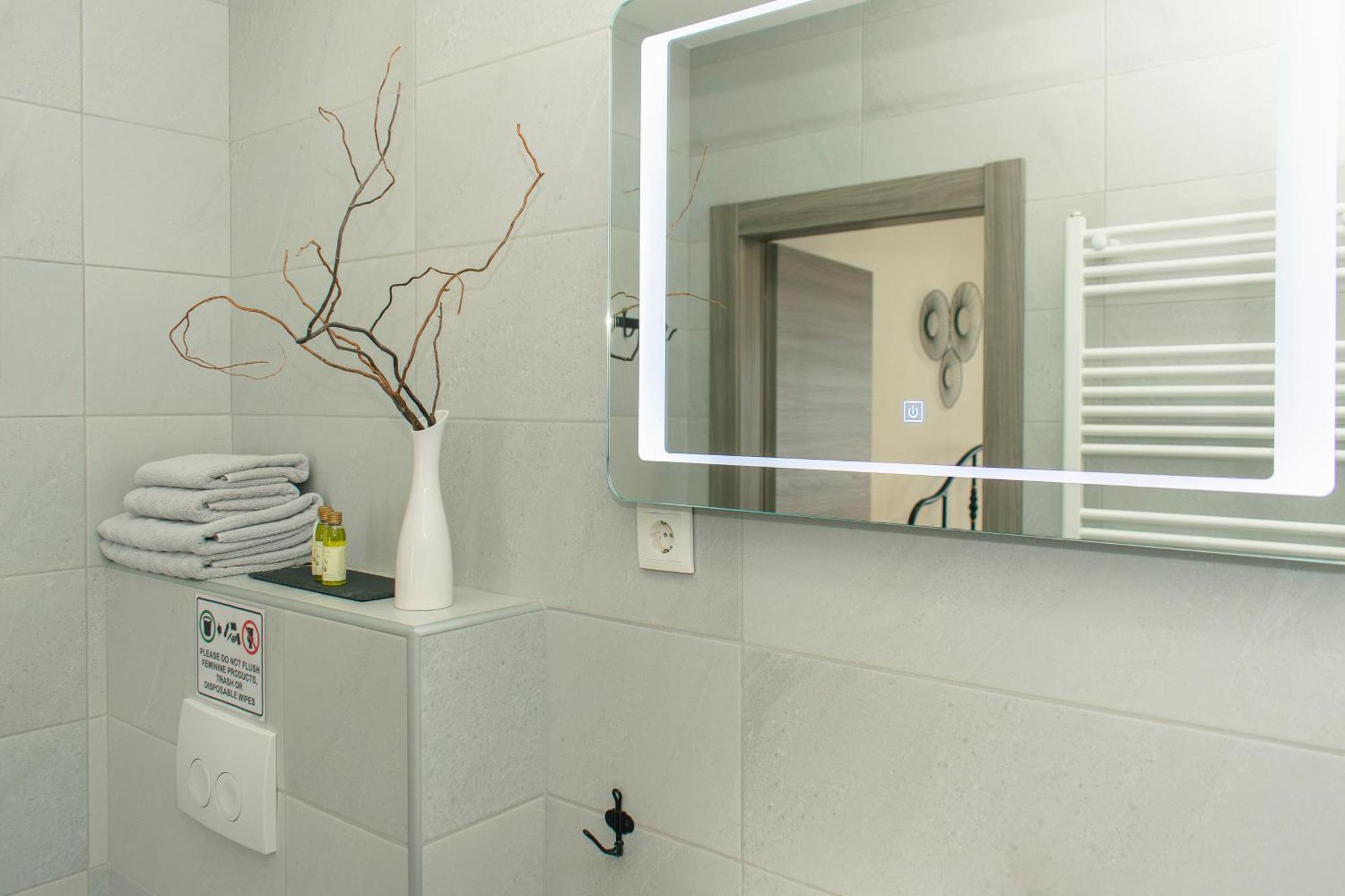 Goodlife Studio Apartment โปเชกา ภายนอก รูปภาพ